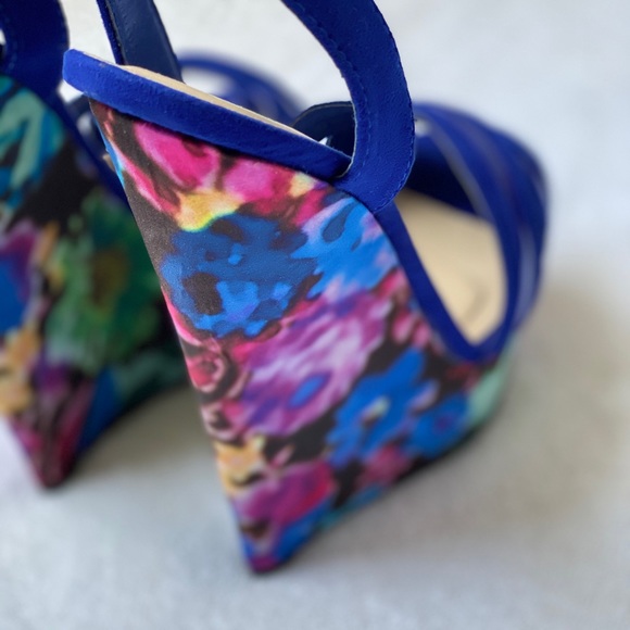 SOLDTasha floral velvet women’s Wedge Sandals 9 - Picture 6 of 8